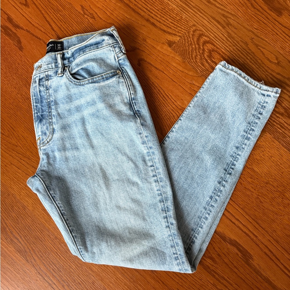 Abercrombie & Fitch Light Wash Slim Jeans